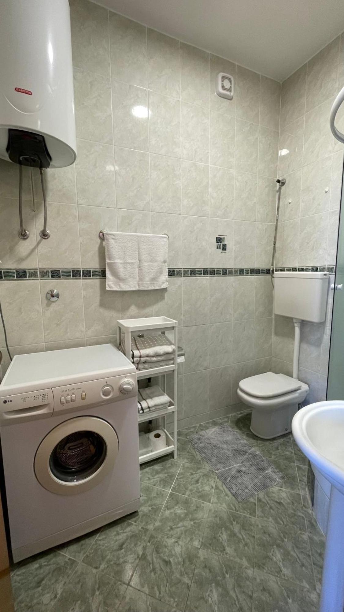 Apartment Tatjana Петровац Экстерьер фото